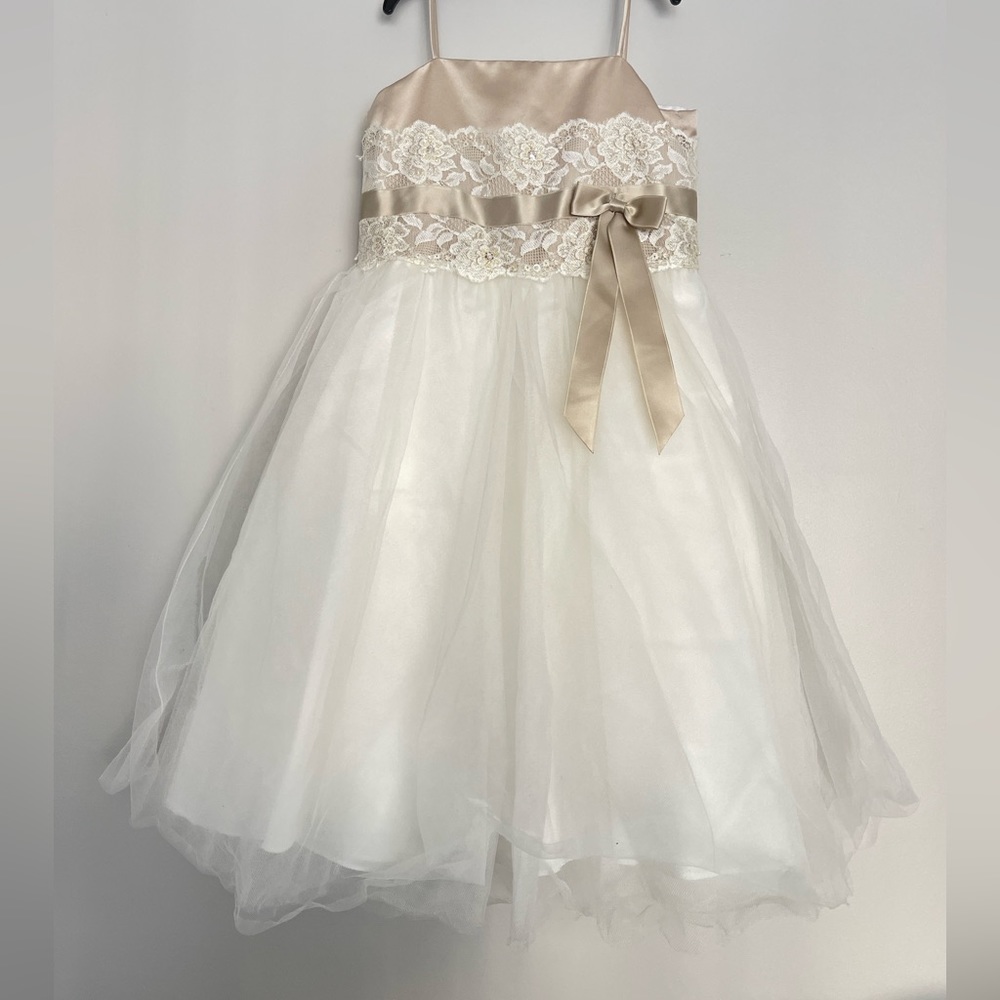 David’s Bridal Kids Strap Satin Formal Dress Size 3